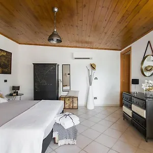 La Casa Del Viaggiatore Lodge Milazzo